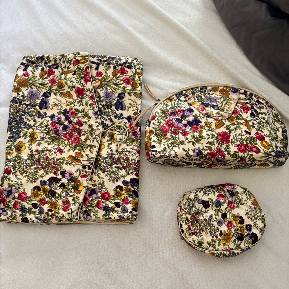 Vintage, 3 Piece, Saks Fifth Avenue- Styled by Trina Hang-Up Traveler Organizer